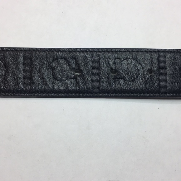 Salvatore Ferragamo Mens Belt pebbled Leather 32in - Picture 7 of 7